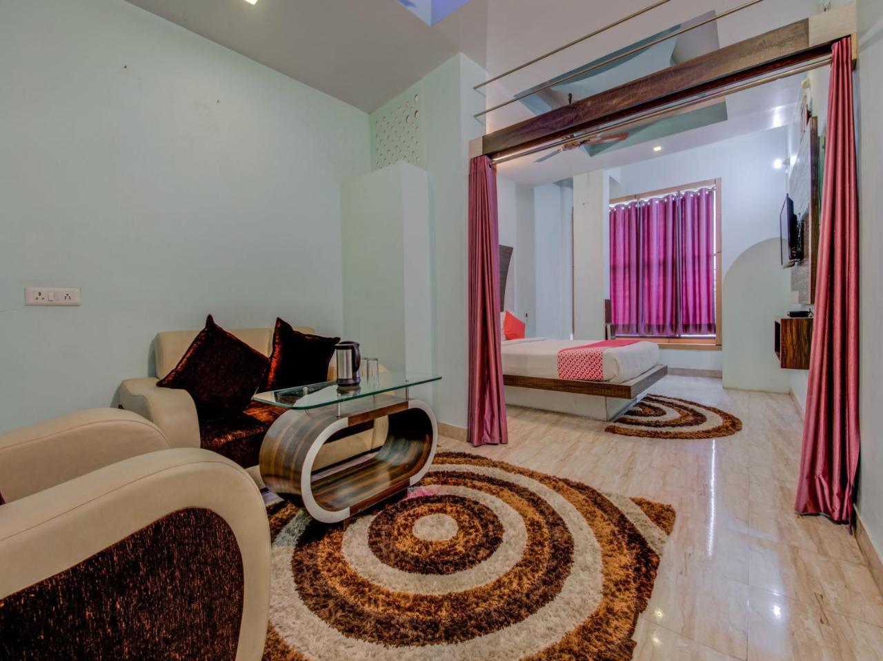 Oyo 18873 Hotel Comfort Деогар Екстер'єр фото